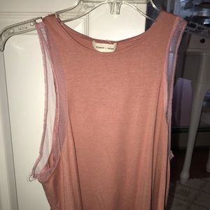 Cropped tank with mesh